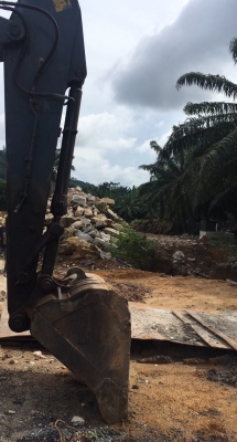 ขายแบคโฮ VOLVO EC210BLC แอร์ไฟฟ้าเอกสารพร้อม พร้อมใช้งาน สนใจโทร 081-970-1072