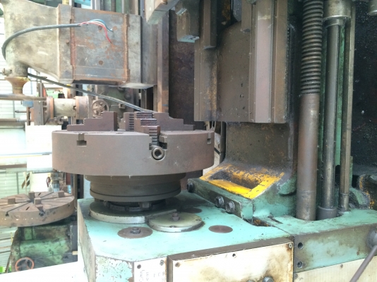 ขายเครื่องกลึงบุรกะเลีย14ฟุตกลึงงานได้3เมตรกว่ารูเพลา4นิ้ว3เพลาเบรคไฟฟ้าครับ