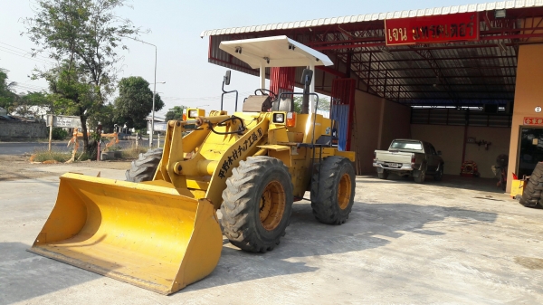 รถตัก Komatsu WA100 เก่าญี่ปุ่นแท้ รถตัก Komatsu WA100 เก่าญี่ปุ่นแท้