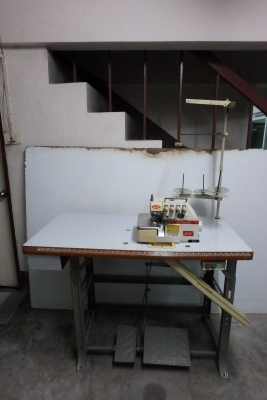 ลดพิเศษ-จักรโพ้ง 4 เส้น KAJIMA รุ่น KM-704F สภาพดี พร้อมใช้งาน ขายถูก