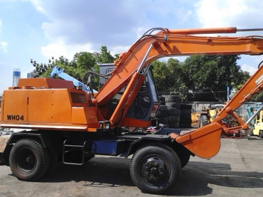 ขายรถขุดล้อยาง HITACHI รุ่น WH04