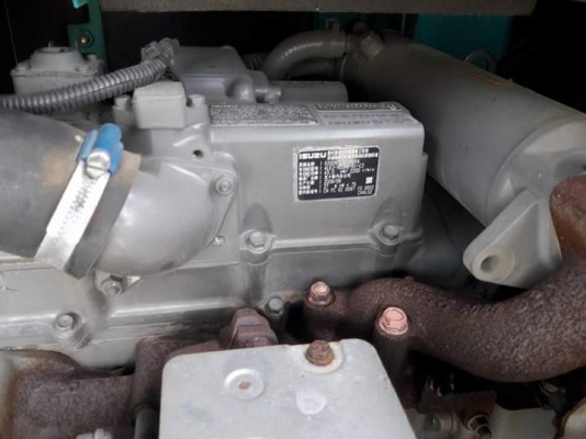 ขาย KOBELCO SK75UR-5 YR08 ปี 2009  เก่าญี่ปุ่นแท้  รุ่น  8   3,xxx  ชั่วโมง  สภาพสวยมากๆๆ  เดิมๆๆ  รับประกันเครื่องปั๊ม โทร  089-3818694  ดวงนภา