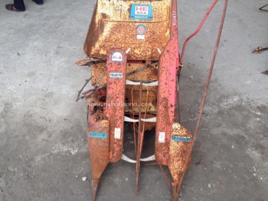 ราคาพิเศษ27,000 บาท รถเกี่ยวข้าวเดินตาม KUBOTA รุ่น HE50A รหัสสินค้า 50103020 ติดต่อ 081-8283376  www.nihonmono.com
