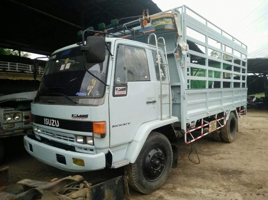 ขายรถบรรทุก ร็อกกี้ FTR ยาว5เมตร ราคา450,000 สนใจโทร 090-8588220 093-3258446 www.narong2truck.com ww