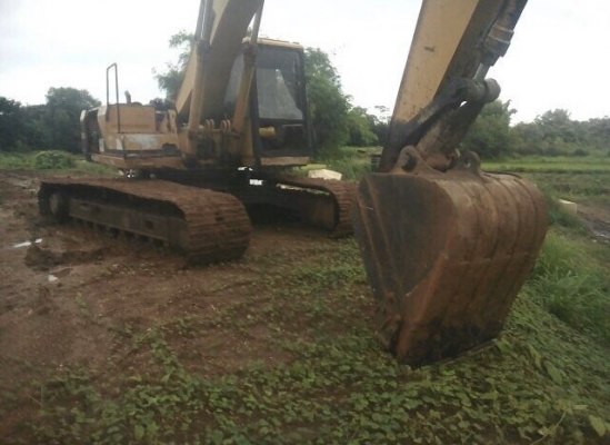 ขาย!! >>> CAT EL200B 395,000บาท <<< เบอร์ติดต่อ 098-7155789