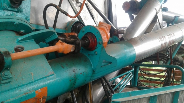 ขายรถเกี่ยวข้าวพร้อมรถเทเลอร์