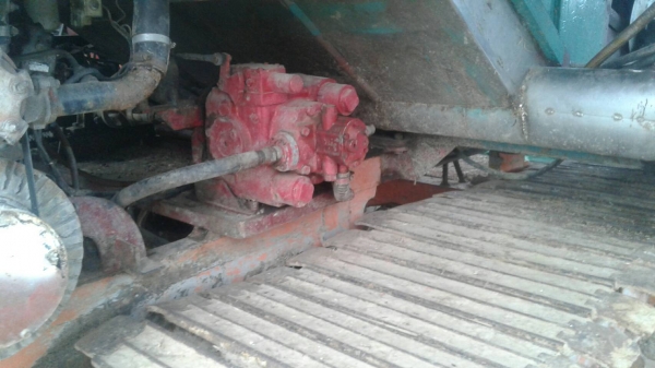 ขายรถเกี่ยวข้าวพร้อมรถเทเลอร์