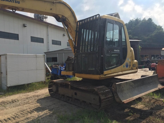Komatsu  PC60-7 ติดต่อ 062-709-1747