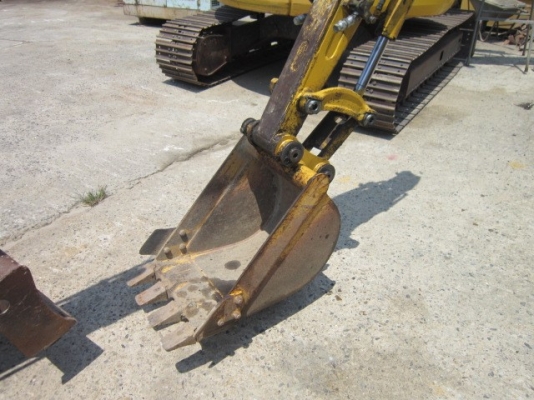 Komatsu PC30MR-2 #23686 รถขุดนำเข้าจากญี่ปุ่น โทร. 080-6565422 (หนิง)