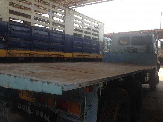 ขายด่วน 10 ล้อ พื้นเรียบ ISUZU 240 แรง 2 เพลา สภาพพร้อมใช้