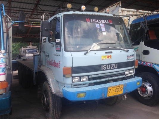 ขายด่วน 10 ล้อ พื้นเรียบ ISUZU 240 แรง 2 เพลา สภาพพร้อมใช้