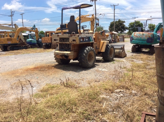 รถตักล้อยางWA40-1 สภาพดี รุ่นนี้ใช้ดี ตักใส่6ล้อใหญ่ได้สบาย