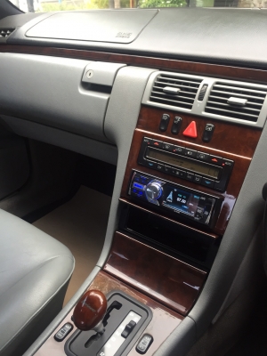 ขาย MERCEDES-BENZ E-CLASS W 210 ปี96 ราคา 295,000บ ขาย MERCEDES-BENZ E-CLASS W 210 ปี96 ราคา 295,000บ