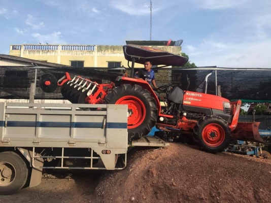 รถเข้าใหม่ #ปัญญาแทรคเตอร์  คูโบต้าL4508DI  สภาพนางฟ้า พร้อมใช้  ทำงาน 878 ชม.ใบมีดคานล่าง พร้อมผานพรวน 6x24 จัดส่งอำเภอคลองลานจังหวัดกำแพงเพชร