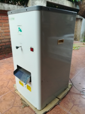 เครื่องคัดหิน  KANRYU ST80 เก่าญี่ปุ่น กำลังการผลิต 300 กิโลกรัม/ชม.