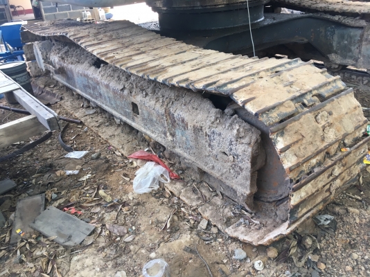 ขายด่วน KOBELCO SK120 MART5 ธรรมดา สภาพสวยพร้อมใช้งาน เครื่องปั่มดีเยี่ยม ระบบสมบูรณ์ แอร์เย็น ไฟฟ้าครบหน้าจอจาง โซ่ช่วงล่างสวย รถทำงานดี เร็วแรงไม่โหลด เอกสารใบอินวอยซ์ สนใจสอบถาม 093-0764943  088-3223272