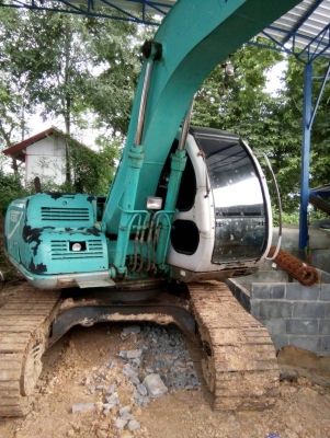 ขายด่วน KOBELCO SK120 MART5 ธรรมดา สภาพสวยพร้อมใช้งาน เครื่องปั่มดีเยี่ยม ระบบสมบูรณ์ แอร์เย็น ไฟฟ้าครบหน้าจอจาง โซ่ช่วงล่างสวย รถทำงานดี เร็วแรงไม่โหลด เอกสารใบอินวอยซ์ สนใจสอบถาม 093-0764943  088-3223272