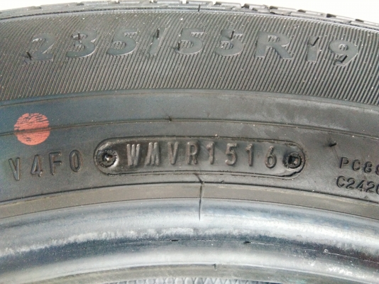 ขายยางDUNLOP 235/55R19 MADE IN JAPAN ยางสัปดาห์ที่15ปี16 ดอกยางเต็มหนาสดไม่ร้าวไม่มีปะใช้งานนานๆ จำนวน 1 ชุด 7900 ขายยางDUNLOP 235/55R19 MADE IN JAPAN ยางสัปดาห์ที่15ปี16 ดอกยางเต็มหนาสดไม่ร้าวไม่มีปะใช้งานนานๆ จำนวน 1 ชุด 7900