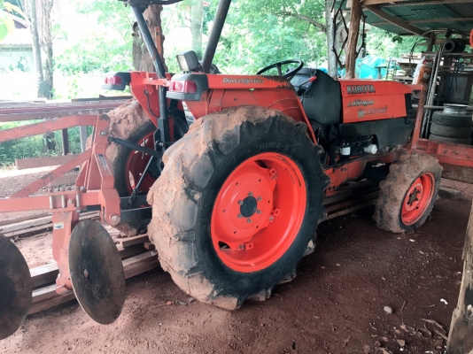 ขาย 195,000 บาท KUBOTA L4508 DI SPECIAL ปี 54 ทำงาน 2,861 ชม. เครื่องดี เกียร์ดี (ใบมีด -หาง 3 ) เอกสารเล่มทะเบียน รถอยู่ จ.นครพนม โทร&ไอดีไลน์ 0610710295 ขาย 195,000 บาท KUBOTA L4508 DI SPECIAL ปี 54 ทำงาน 2,861 ชม. เครื่องดี เกียร์ดี (ใบมีด -หาง 3 ) เอกสารเล่มทะเบียน รถอยู่ จ.นครพนม โทร&ไอดีไลน์ 0610710295
