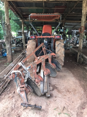 ขาย 195,000 บาท KUBOTA L4508 DI SPECIAL ปี 54 ทำงาน 2,861 ชม. เครื่องดี เกียร์ดี (ใบมีด -หาง 3 ) เอกสารเล่มทะเบียน รถอยู่ จ.นครพนม โทร&ไอดีไลน์ 0610710295 ขาย 195,000 บาท KUBOTA L4508 DI SPECIAL ปี 54 ทำงาน 2,861 ชม. เครื่องดี เกียร์ดี (ใบมีด -หาง 3 ) เอกสารเล่มทะเบียน รถอยู่ จ.นครพนม โทร&ไอดีไลน์ 0610710295