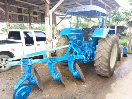 ขายรถไถFORD 6600 เครื่อง78 แรงม้าสถาพพร้อมใช้งาน