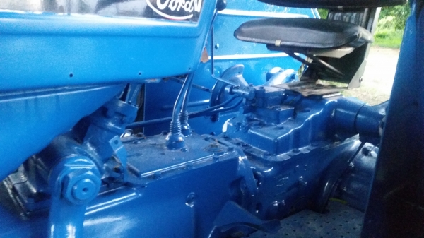 ขายรถไถFORD 6600 เครื่อง78 แรงม้าสถาพพร้อมใช้งาน