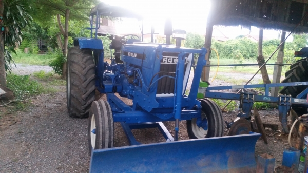 ขายรถไถFORD 6600 เครื่อง78 แรงม้าสถาพพร้อมใช้งาน