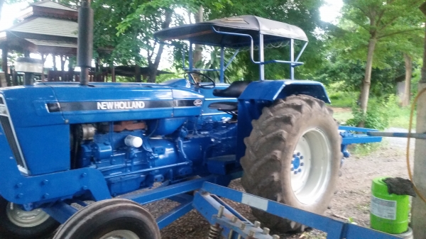 ขายรถไถFORD 6600 เครื่อง78 แรงม้าสถาพพร้อมใช้งาน