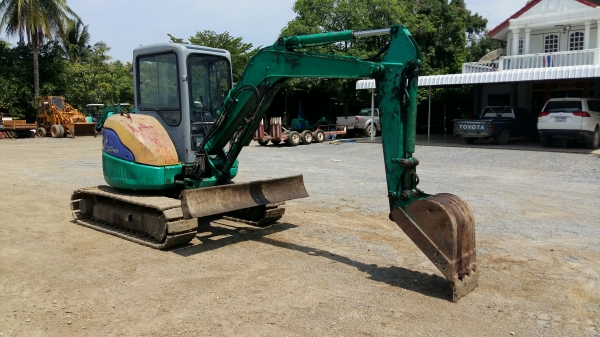 รถขุด Komatsu PC40MR-1 เก่าญี่ปุ่นแท้ รถสวยเดิมๆ รถขุด Komatsu PC40MR-1 เก่าญี่ปุ่นแท้ รถสวยเดิมๆ