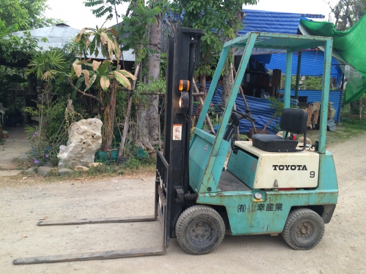 ขายรถโฟคลิฟท์ Toyota รุ่น 2FGL7 เดิมๆญี่ปุ่นแท้ๆ ติดต่อ 086-324-1992 086-775-7900