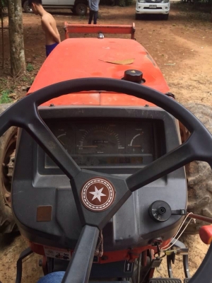 Kubota m 5000อุปกรณ์ดันหน้า ผาน6. เอกสารเล่มทะเบียน. รถพร้อมใช้
