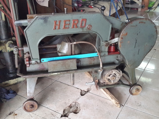 แท่นเลื่อย HERO 14 นิ้ว สภาพสวยๆ พร้อมใช้งาน ไฟบ้าน ด่วนๆๆ 9,500