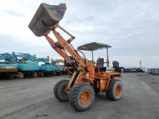 ขายรถตัก KOMATSU 507 สมบูรณ์พร้อมใช้ครับ FROM JAPAN ติดต่อ 063-9316985 ID LINE : 0639316985 ครับ