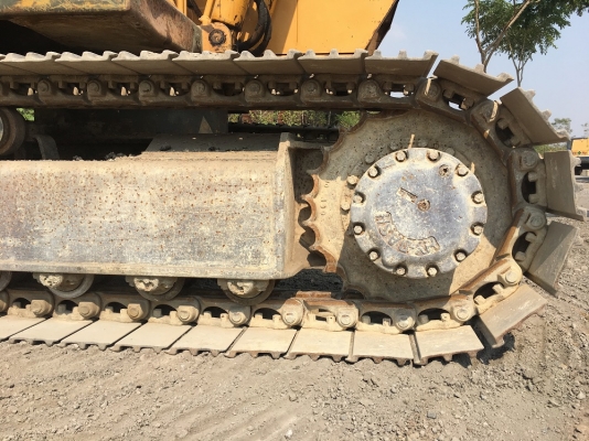 ขายแม็คโคร KOMATSU PC120-2 FROM JAPAN ( อาร์มพิเศษ) พร้อมใช้งาน นำเข้าจากต่างประเทศ ติดต่อ 063-9316985 ID LINE : 0639316985 ครับ