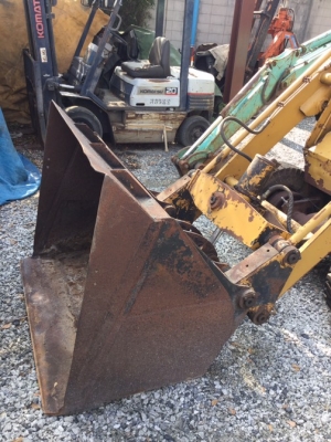 ขายรถตักเล็กเครื่องยนต์ดีเซล บุ้งกี๋ ขายรถตักเล็กเครื่องยนต์ดีเซล บุ้งกี๋