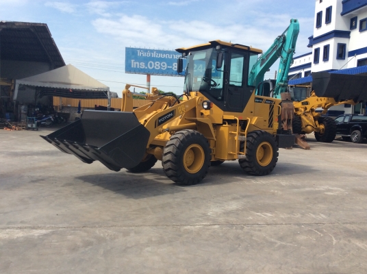 พิเศษสุดๆ!!ขายรถตักล้อยาง LOVOL รุ่น FL920F-II STD นำเข้าจากต่างประเทศ มีประสิทธิภาพ ประหยัดเชื้อเพลิงมากๆ ไม่เคยใช้งานในไทยมาก่อนค่ะ