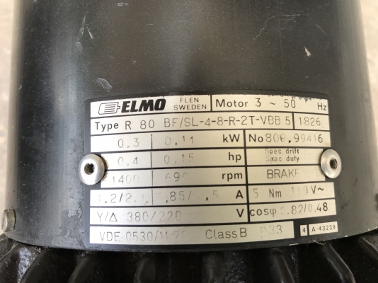 ขายมอเตอร์ 2สปีคแบบหน้าแปลน พร้อมระบบเบรคในตัว Elmo 1/2HP. 380V 1400/690rpm. Made in Sweden สภาพสวยใหม่มาก เดิมๆ พร้อมใช้งาน มี 2ตัวครับ