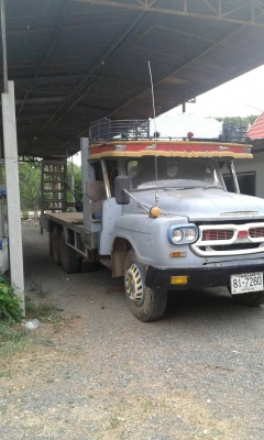 ขายหางรถเกี่ยว  เครื่อง 175 แรง เพลาเดียว  (( ม.79 )) ราคา  210.000 บาท