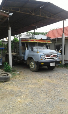 ขายหางรถเกี่ยว  เครื่อง 175 แรง เพลาเดียว  (( ม.79 )) ราคา  210.000 บาท