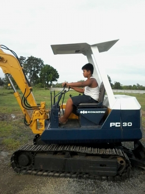 ขายรถแบคโค PC30 สภาพพร้อมใช้งาน ราคา350,000 สนใจโทร 090-8588220 093-3258446 www.narong2truck.com www.truck.in.th/498 https://www.facebook.com/narong2truck/ ID: narong498 ID: 09332584461 เพจ Facebook ณรงค์ ซื้อขายรถมือสอง กลุ่ม Facebook ณรงค์ ซื้อขายรถมือส