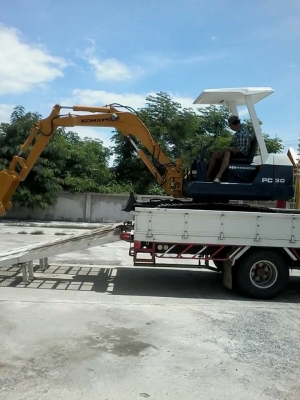 ขายรถแบคโค PC30 สภาพพร้อมใช้งาน ราคา350,000 สนใจโทร 090-8588220 093-3258446 www.narong2truck.com www.truck.in.th/498 https://www.facebook.com/narong2truck/ ID: narong498 ID: 09332584461 เพจ Facebook ณรงค์ ซื้อขายรถมือสอง กลุ่ม Facebook ณรงค์ ซื้อขายรถมือส