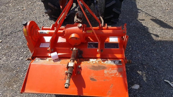 ขาย แทรกเตอร์ KUBOTA B2140 ถูกๆ สวยๆ