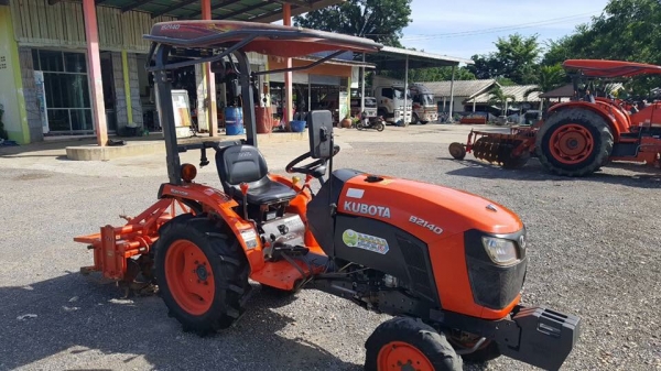 ขาย แทรกเตอร์ KUBOTA B2140 ถูกๆ สวยๆ
