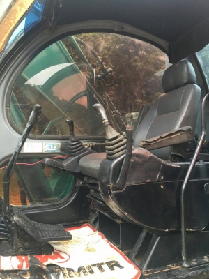 รถแบ็คโฮ KOBELCO SK200 Mark 5 Super พร้อมไลน์หัวกระแทก สภาพสวยมาก ๆ