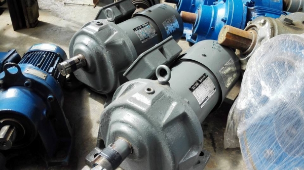 ** เหมาแล้วครับ!! ** มอเตอร์เกียร์ญี่ปุ่น เข้าใหม่ 3 คู่ ไฟ 380V พร้อมใช้ ( ตัวละ 3,800-4,500-8,500฿ ) ** เหมาแล้วครับ!! ** มอเตอร์เกียร์ญี่ปุ่น เข้าใหม่ 3 คู่ ไฟ 380V พร้อมใช้ ( ตัวละ 3,800-4,500-8,500฿ )