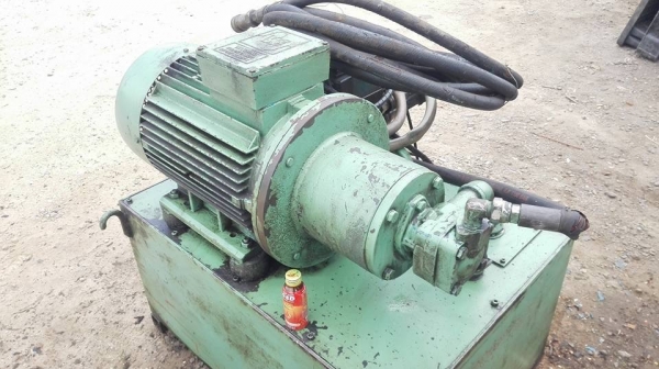 ** SOLD ** ชุดพาวเวอร์ยูนิตUSA VICKER 20 HP 380V ถัง 200 L พร้อมคอนโทรลไฟฟ้า ** SOLD ** ชุดพาวเวอร์ยูนิตUSA VICKER 20 HP 380V ถัง 200 L พร้อมคอนโทรลไฟฟ้า