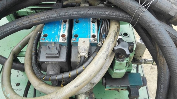 ** SOLD ** ชุดพาวเวอร์ยูนิตUSA VICKER 20 HP 380V ถัง 200 L พร้อมคอนโทรลไฟฟ้า ** SOLD ** ชุดพาวเวอร์ยูนิตUSA VICKER 20 HP 380V ถัง 200 L พร้อมคอนโทรลไฟฟ้า