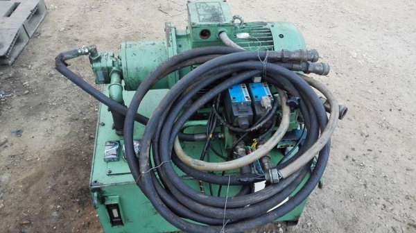 ** SOLD ** ชุดพาวเวอร์ยูนิตUSA VICKER 20 HP 380V ถัง 200 L พร้อมคอนโทรลไฟฟ้า ** SOLD ** ชุดพาวเวอร์ยูนิตUSA VICKER 20 HP 380V ถัง 200 L พร้อมคอนโทรลไฟฟ้า