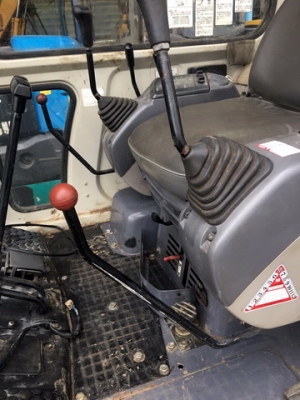 ขาย รถขุด KOMATSU PC30-7Eคอนโทรลสั้น ปั๊มนิ้ว เหมาะกับงานก่อสร้าง ระบบไว เครื่องดี ปั๊มไฮดรอลิคเร็ว โทร.098-2564422   Line: @ktbmotor