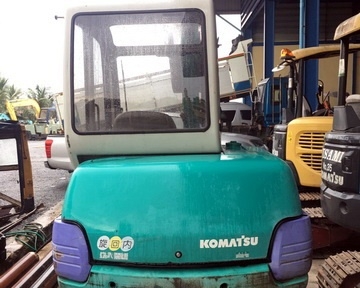 ขาย รถขุด KOMATSU PC30-7Eคอนโทรลสั้น ปั๊มนิ้ว เหมาะกับงานก่อสร้าง ระบบไว เครื่องดี ปั๊มไฮดรอลิคเร็ว โทร.098-2564422   Line: @ktbmotor